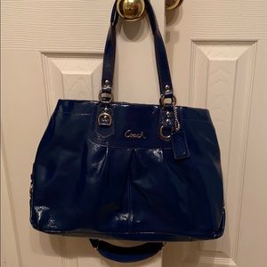 Hand bag Coach